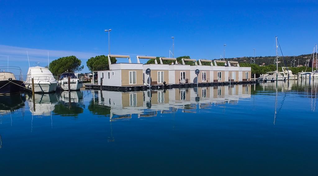 波尔托罗Floating Sea Houses Marina Lux别墅 外观 照片